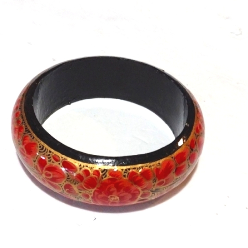 VINTAGE ETHNIC HAND PAINTED RED PINK BLACK WOODEN LACQUER 7.2" BANGLE BRACELET - Picture 1 of 10